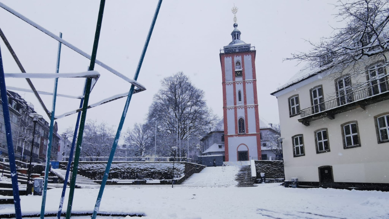 Verschneiter Marktplatz in Siegens Oberstadt, Foto: Stadt Siegen
